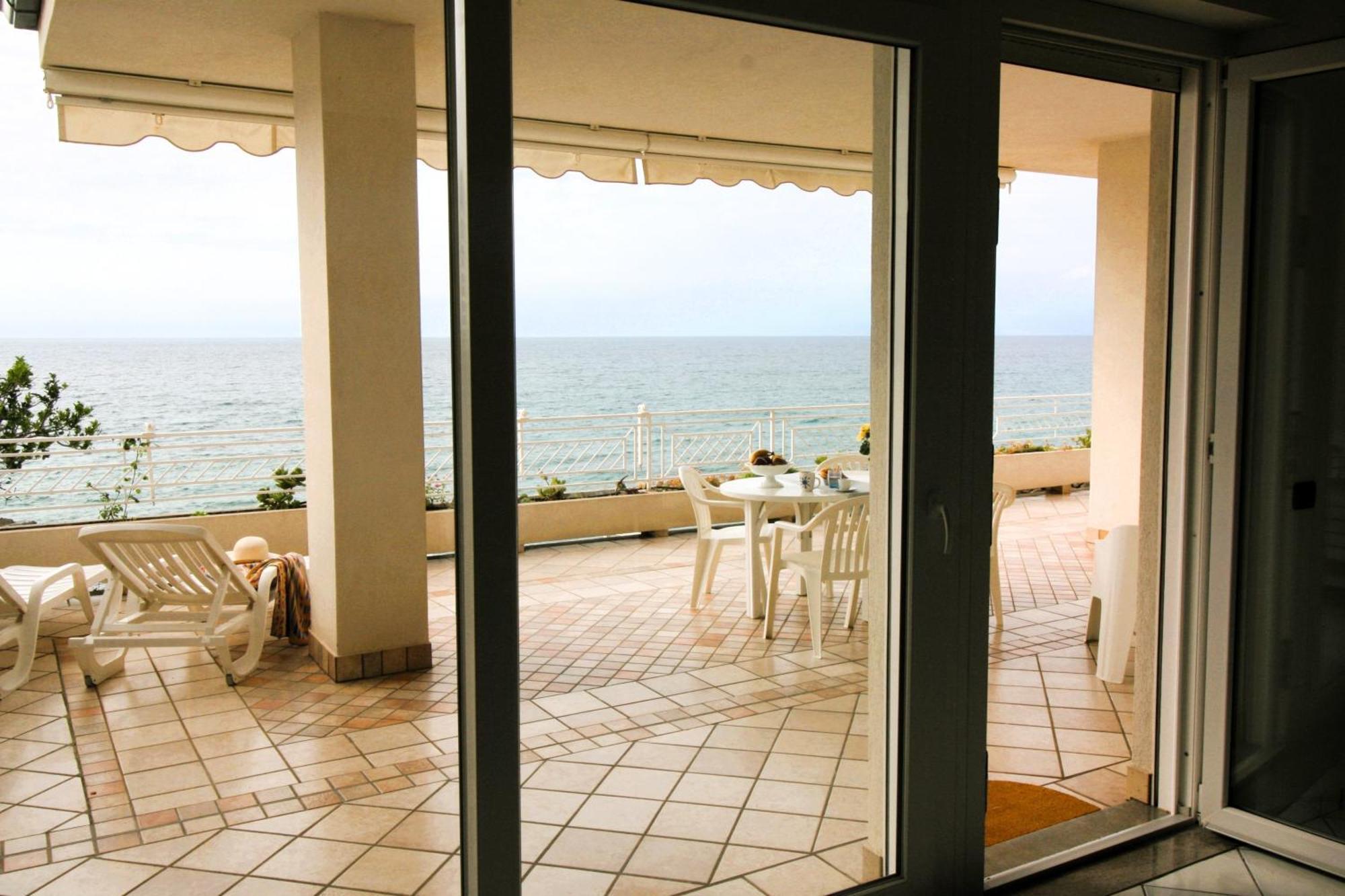 Villa Laura - Sul Mare Pizzo  Exterior photo